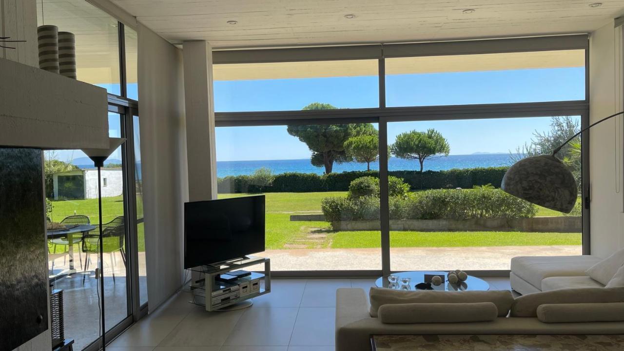 Beachfront Villa Hoopoe Schinias, Marathon エクステリア 写真